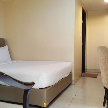 Rota International Hotel Jakarta Exterior foto