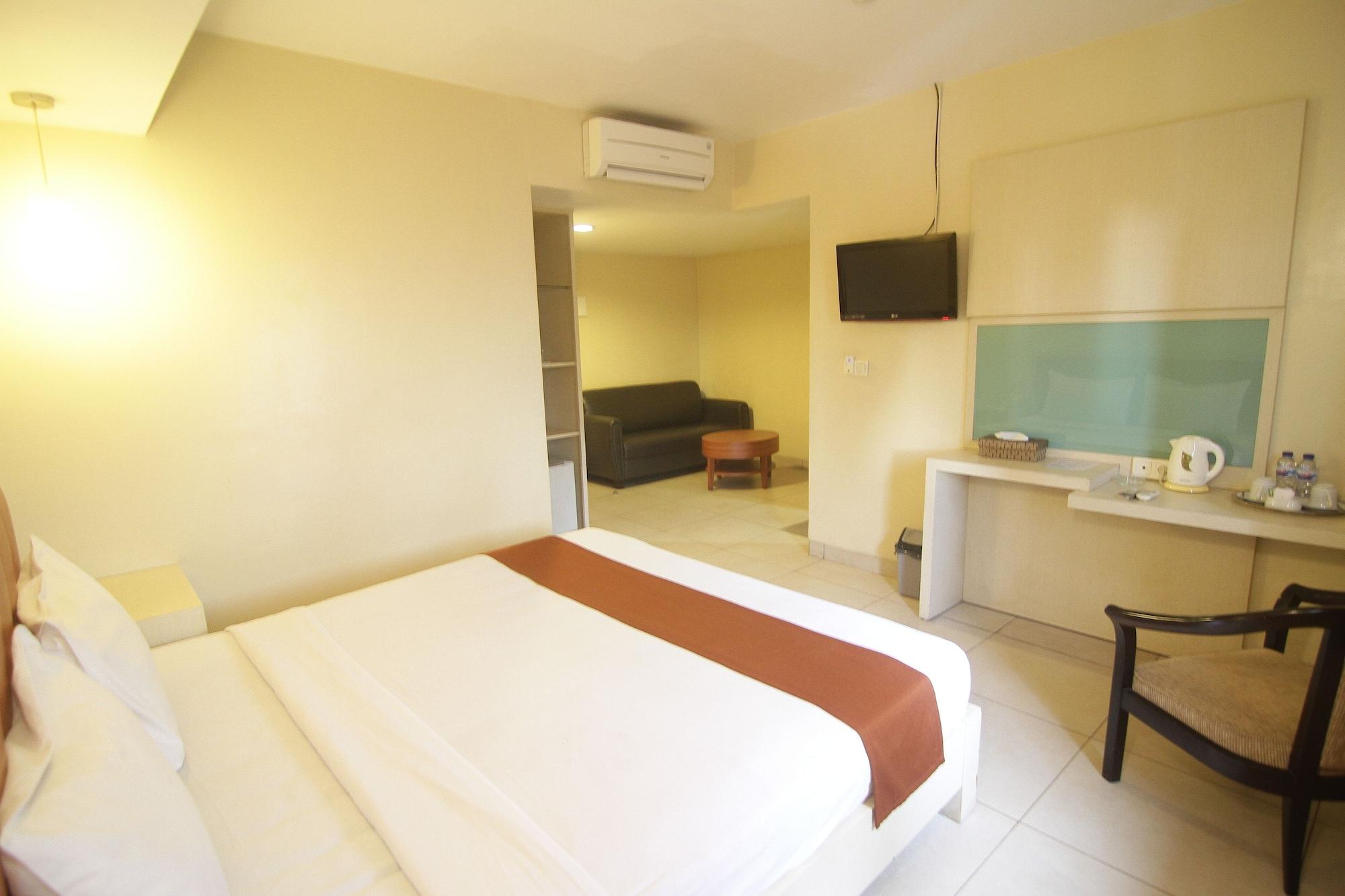 Rota International Hotel Jakarta Exterior foto