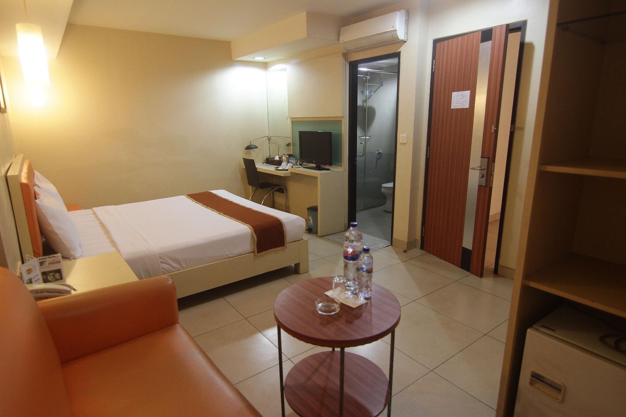 Rota International Hotel Jakarta Exterior foto