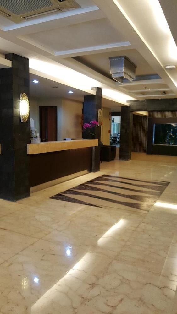 Rota International Hotel Jakarta Exterior foto