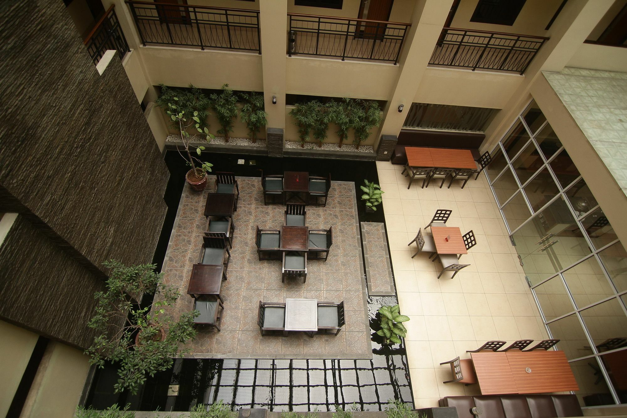 Rota International Hotel Jakarta Exterior foto